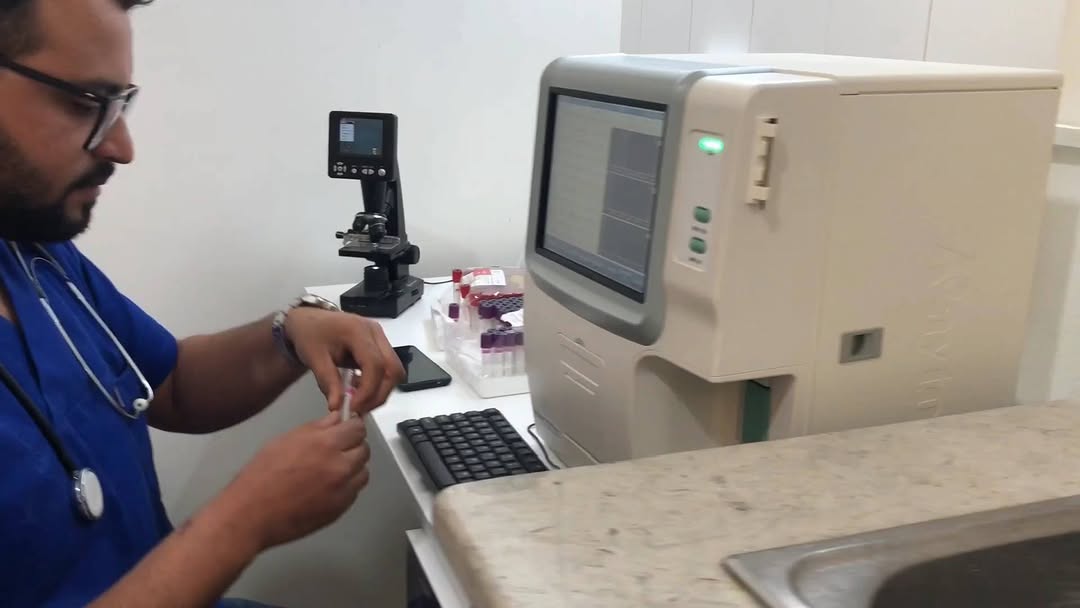 On tient à informer notre aimable client...