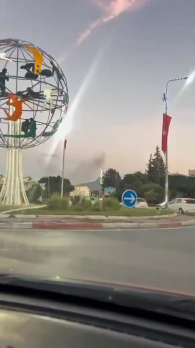 🐾 خاطر يستاهل أحسن عناية... 🐶🐱
احنا موجودين و مستعدين نوفرولو خدمات بيطرية كاملة و بكل حب❤️.
📍 ما تنساش عنواننا، تنجم تحتاجنا في أي وقت !
📲 تنجم تلقانا بسهولة على Google Maps من هنا 👉 https://maps.app.goo.gl/GSt2rBRVUUReWgZy9

💙 نشوفوك قريبا !

🐾 Parce qu’il mérite les meilleurs soins… 🐶🐱
Notre équipe dévouée est prête à chouchouter votre compagnon avec un suivi vétérinaire complet et de qualité.
📍 Gardez bien notre adresse, elle pourrait vous être utile plus vite que vous ne le pensez !
📲 Retrouvez-nous facilement ici 👉 https://maps.app.goo.gl/1F7Dtn23mbYT67B5A

💙 À très bientôt chez clinique vétérinaire vetocare ! 

📍Immeuble étoile de l'orient, à proximité de pâtisserie la reine, Nouvelle Médina 3, Ben Arous

📞 52 233 160 - 28 63 64 62

#vetocare #veterinaire #pet #vet #animals #nouvellemedina #benarous